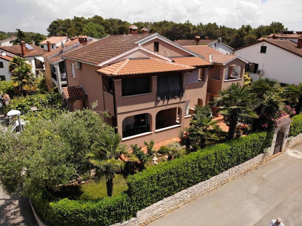 Apartments Sven-Marino Poreč Exteriér fotografie