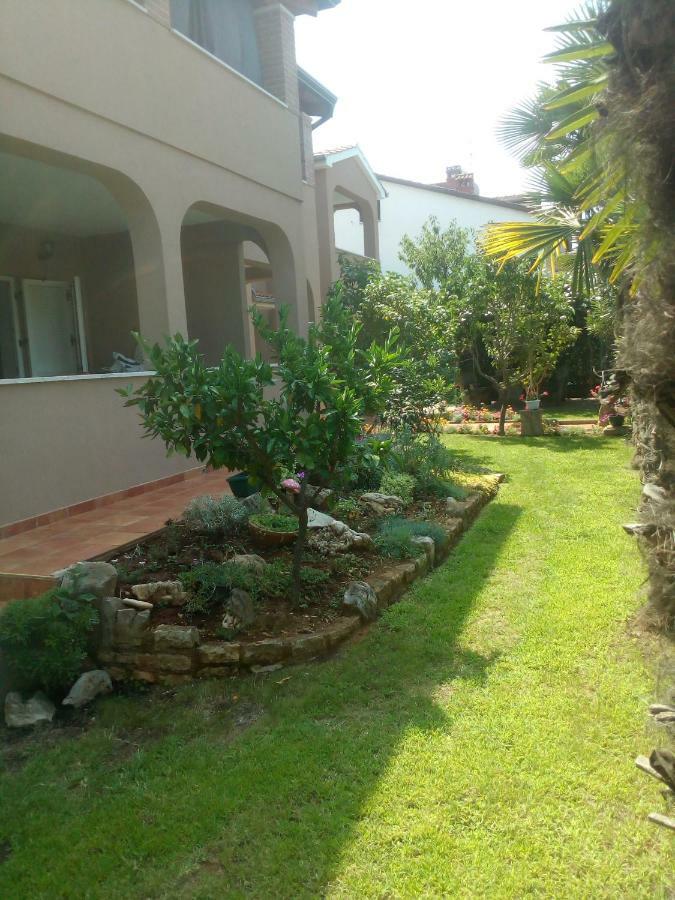 Apartments Sven-Marino Poreč Exteriér fotografie