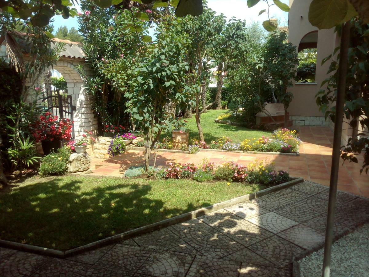 Apartments Sven-Marino Poreč Exteriér fotografie